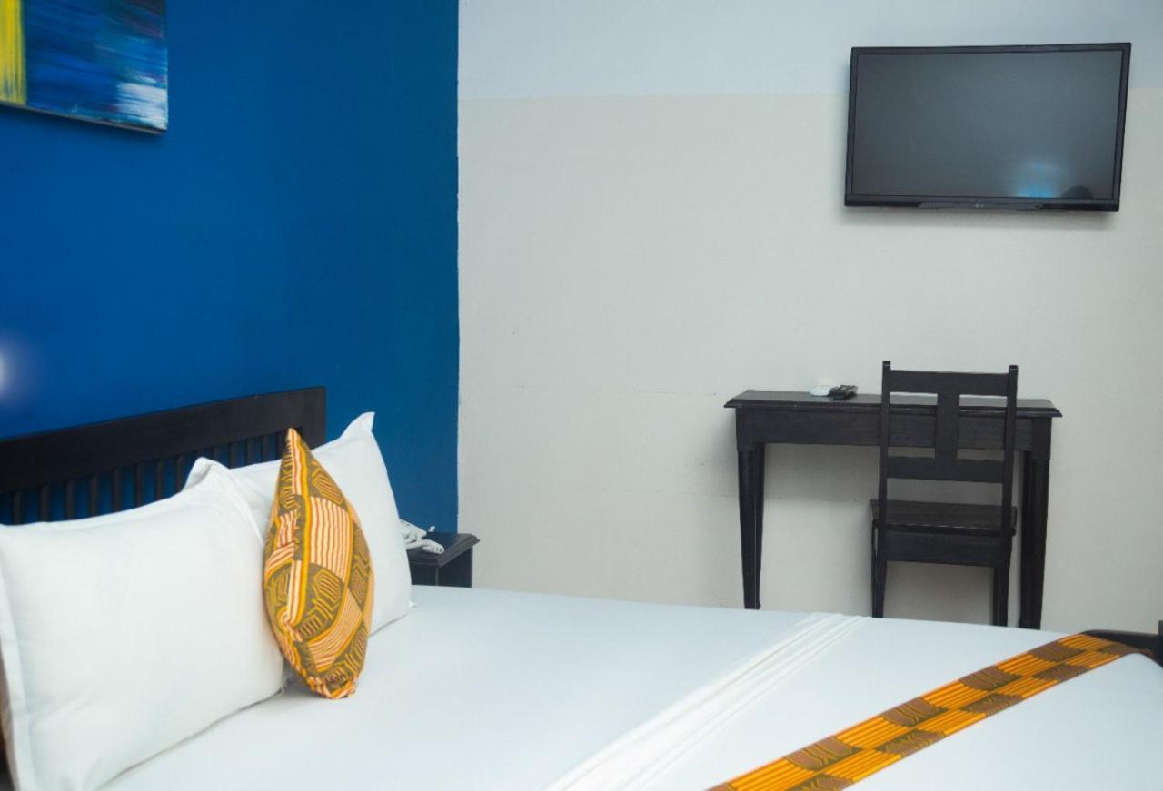 Hotel Seaside โลเม ภายนอก รูปภาพ